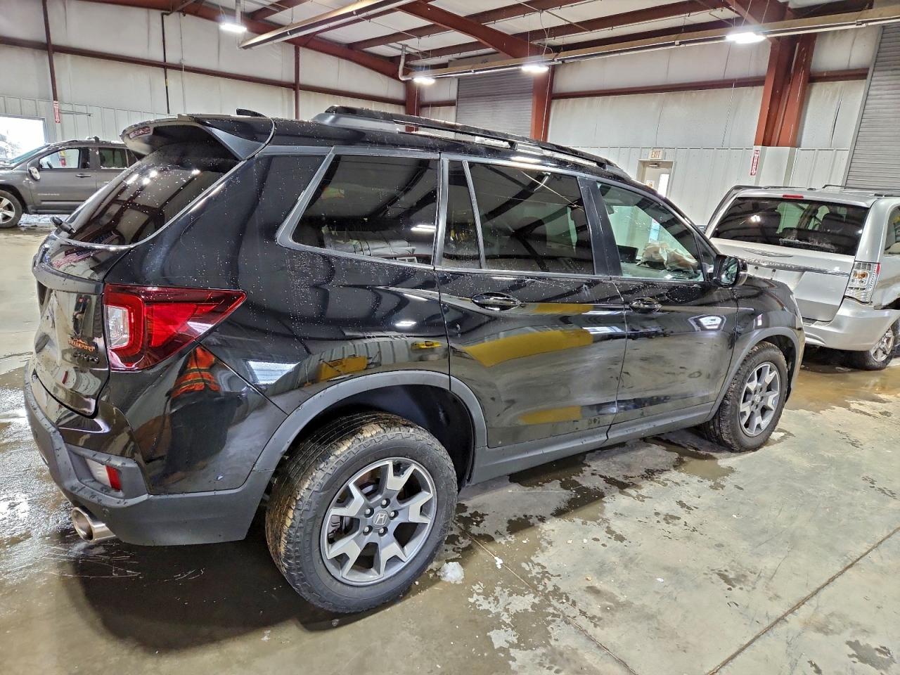 Honda Passport Trail Sport Image 13