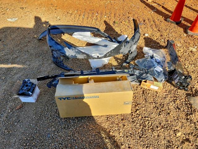 Toyota Camry Le Image 5