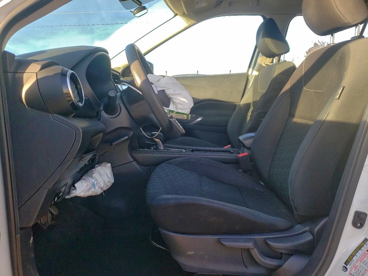 Nissan Kicks Sv Image 5