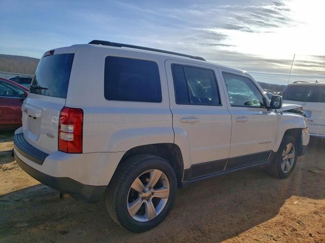 Jeep Patriot Latitude Image 3