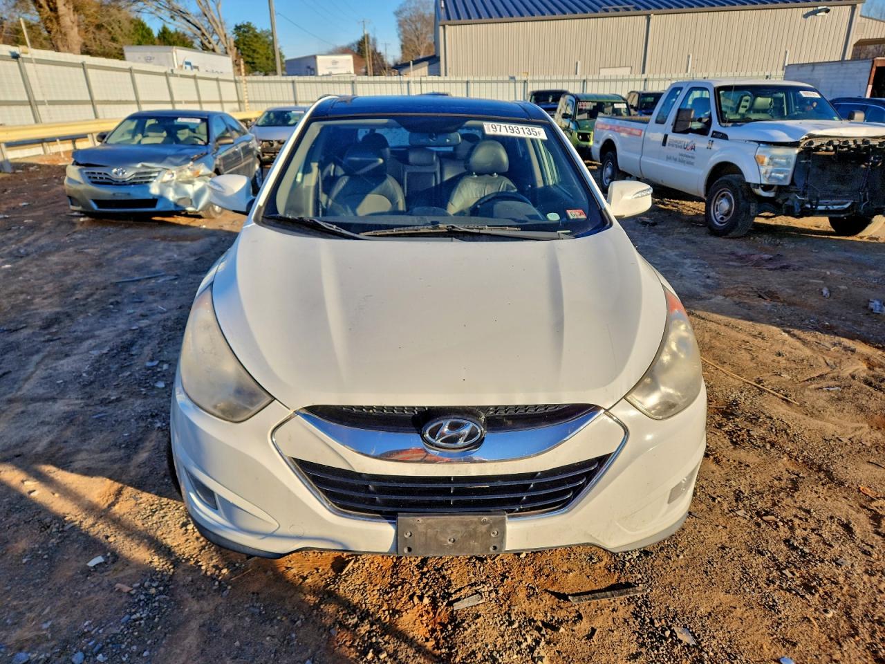 Hyundai TUCSON Gls Image 3