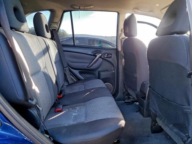 Toyota RAV4 Image 10