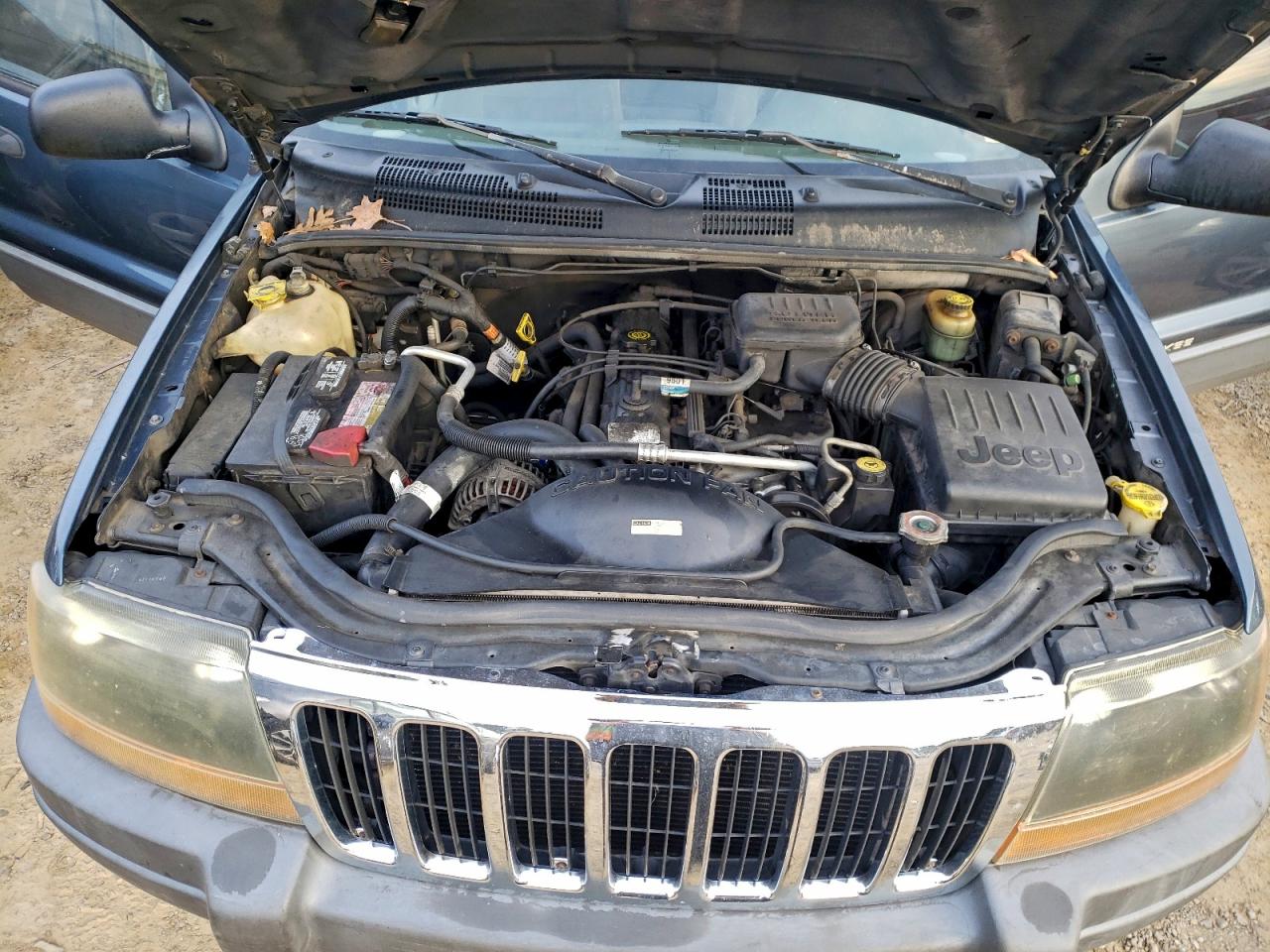 Jeep Grand Cherokee Laredo Image 9