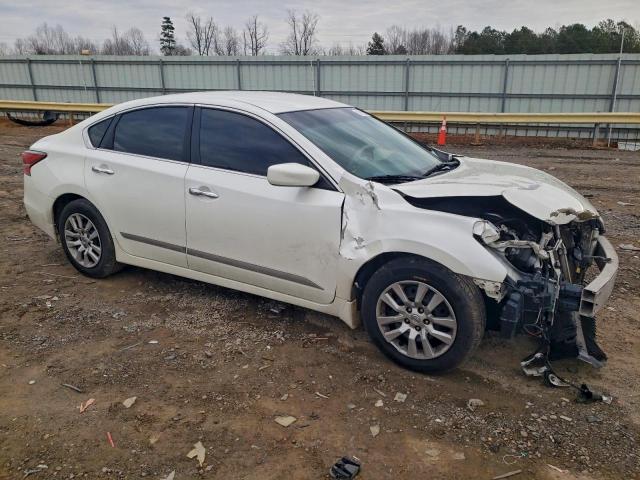 Nissan Altima 2.5 Image 4