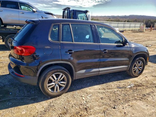 Volkswagen Tiguan S Image 12