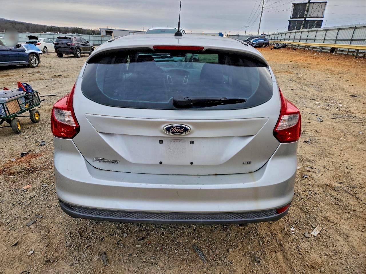Ford Focus Se Image 6