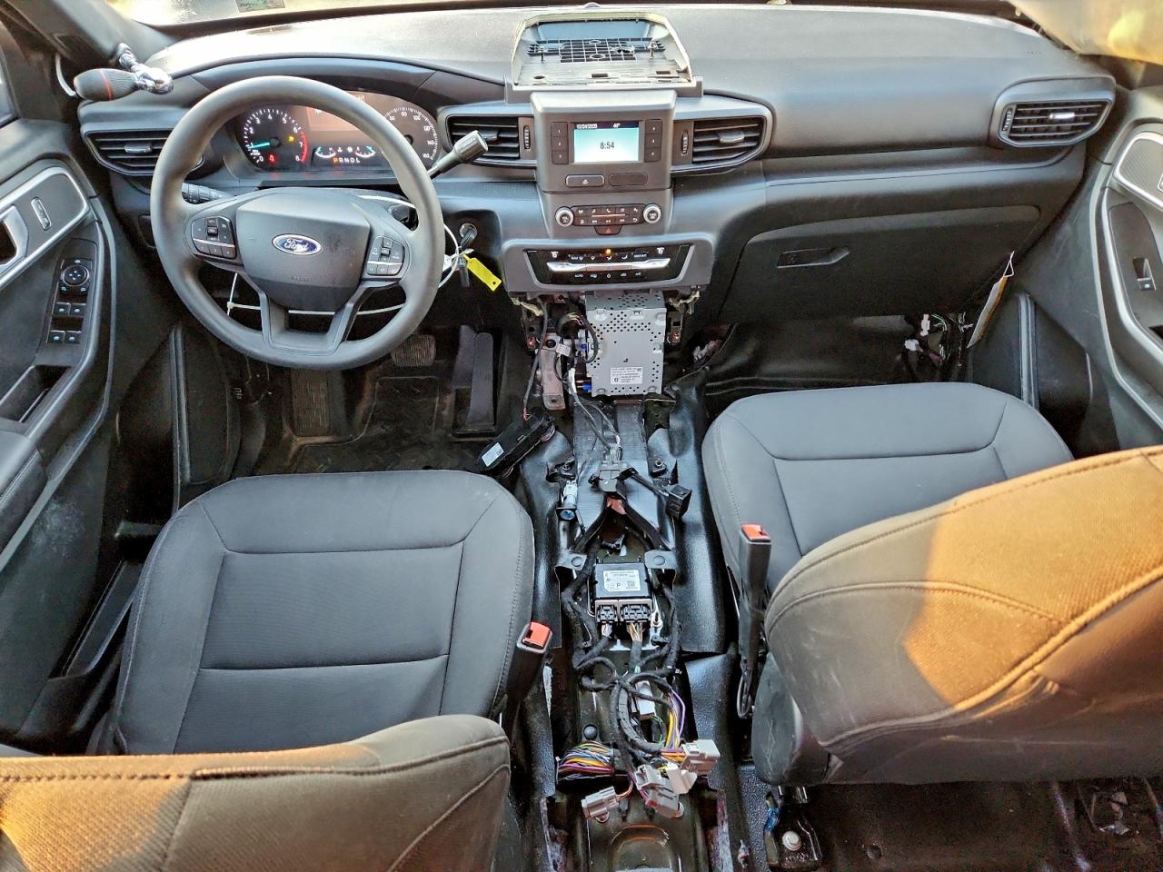 Ford Explorer Police Interceptor Image 10