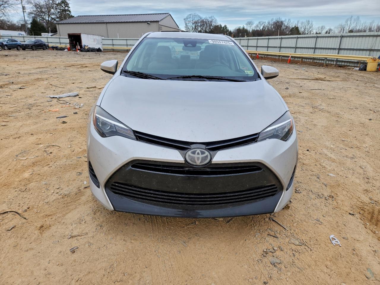 Toyota Corolla L Image 6