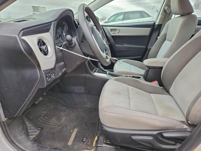 Toyota Corolla L Image 2