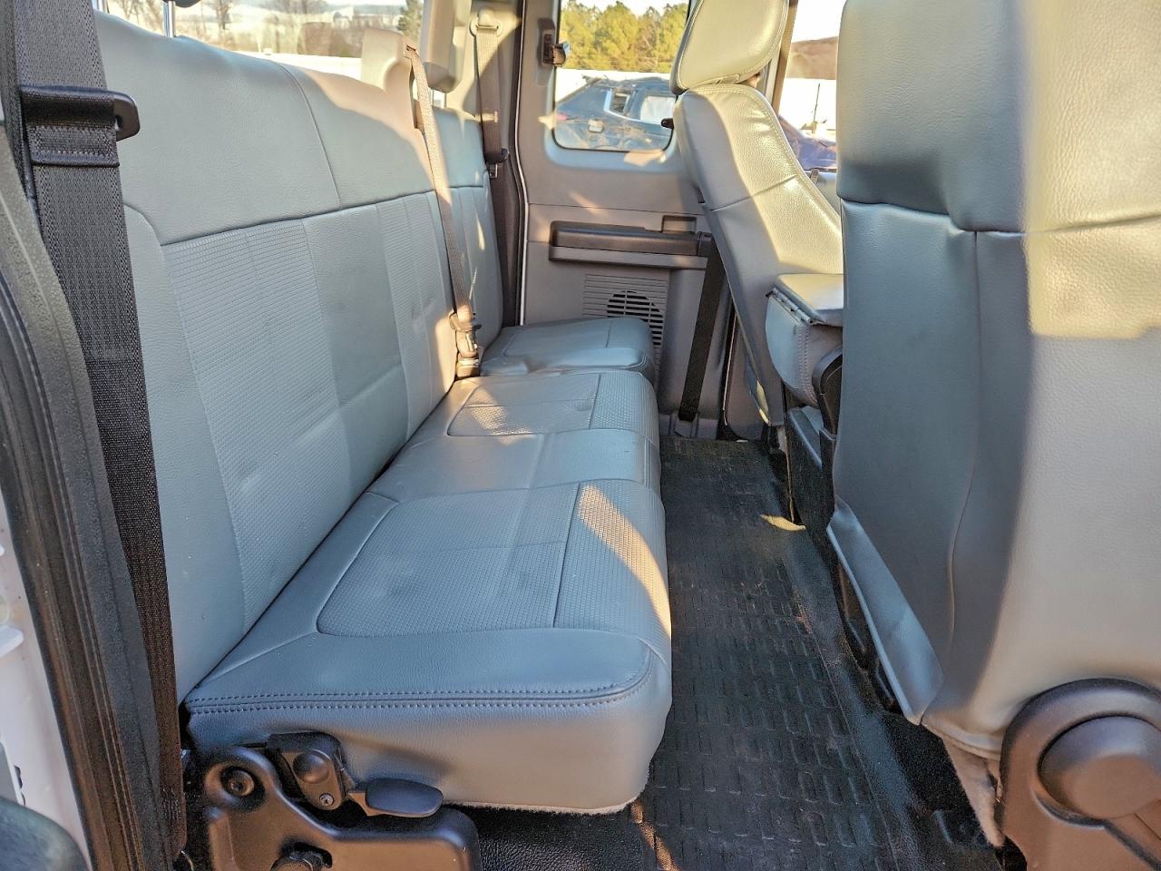 Ford F-250 Super Duty Image 10