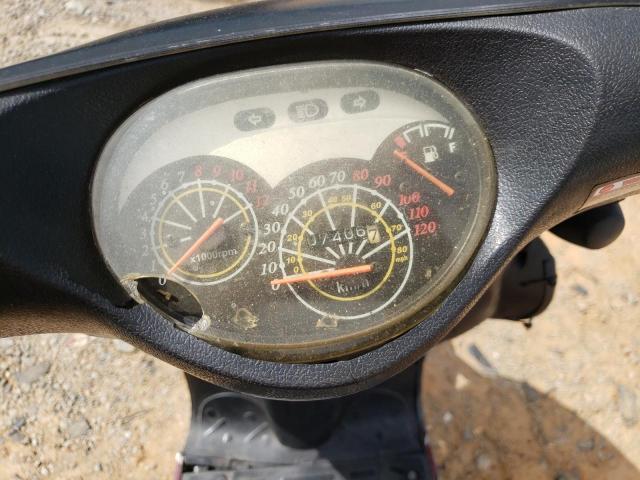 Huzh Scooter Image 8