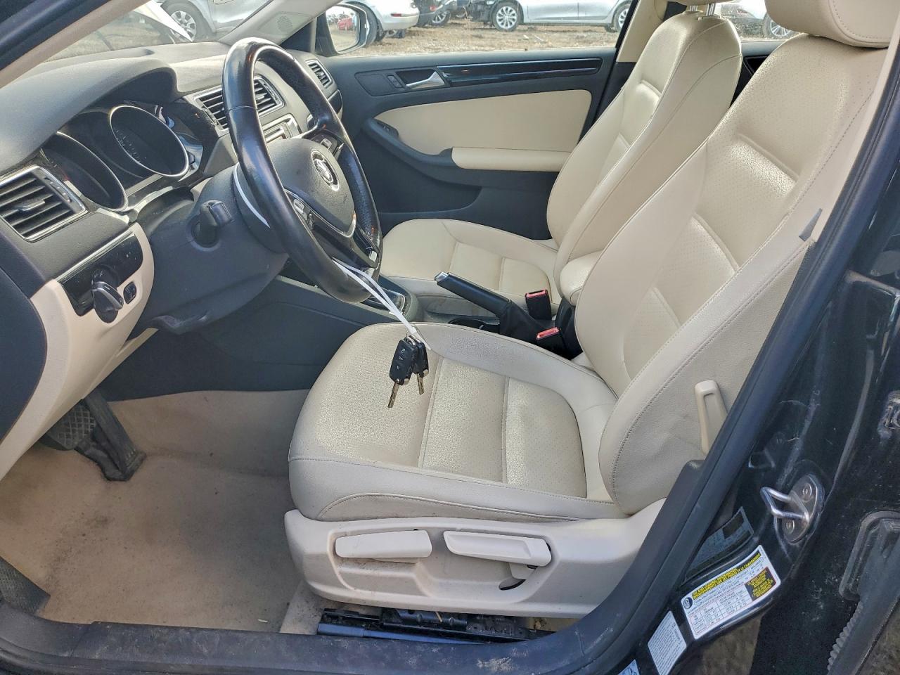 Volkswagen Jetta Sel Image 7