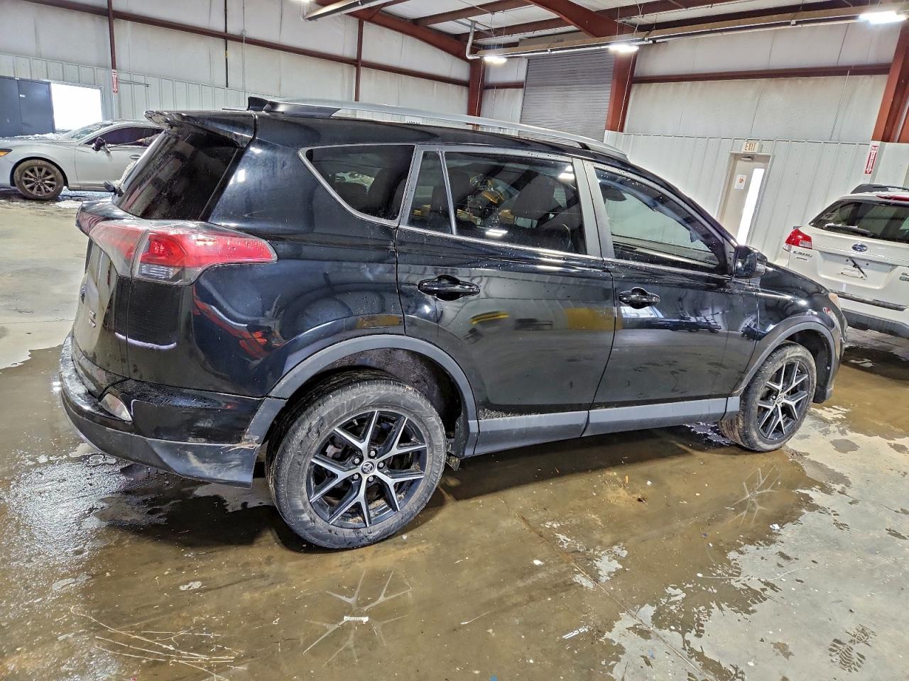 Toyota RAV4 Se Image 2