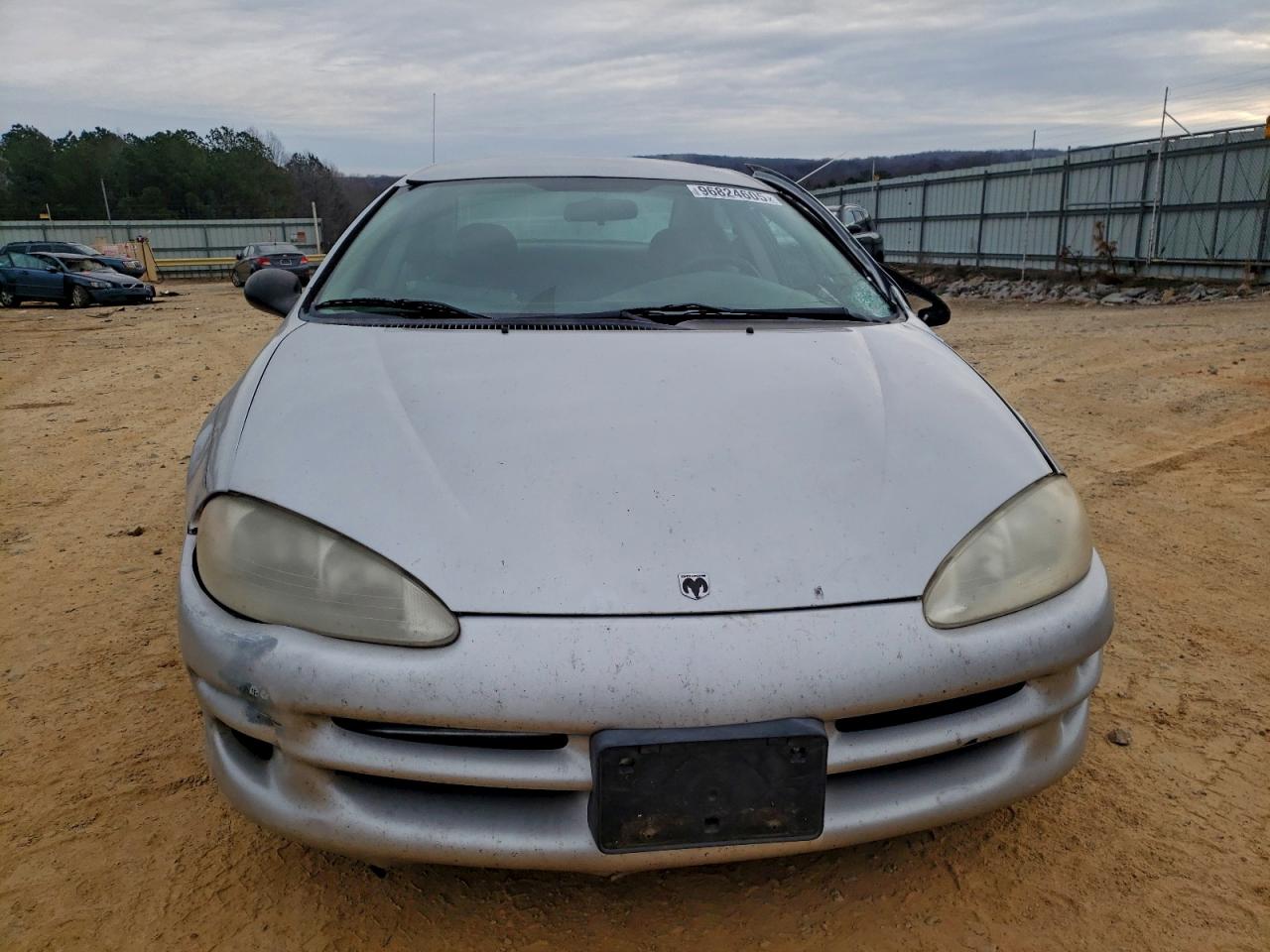 Dodge Intrepid Image 11