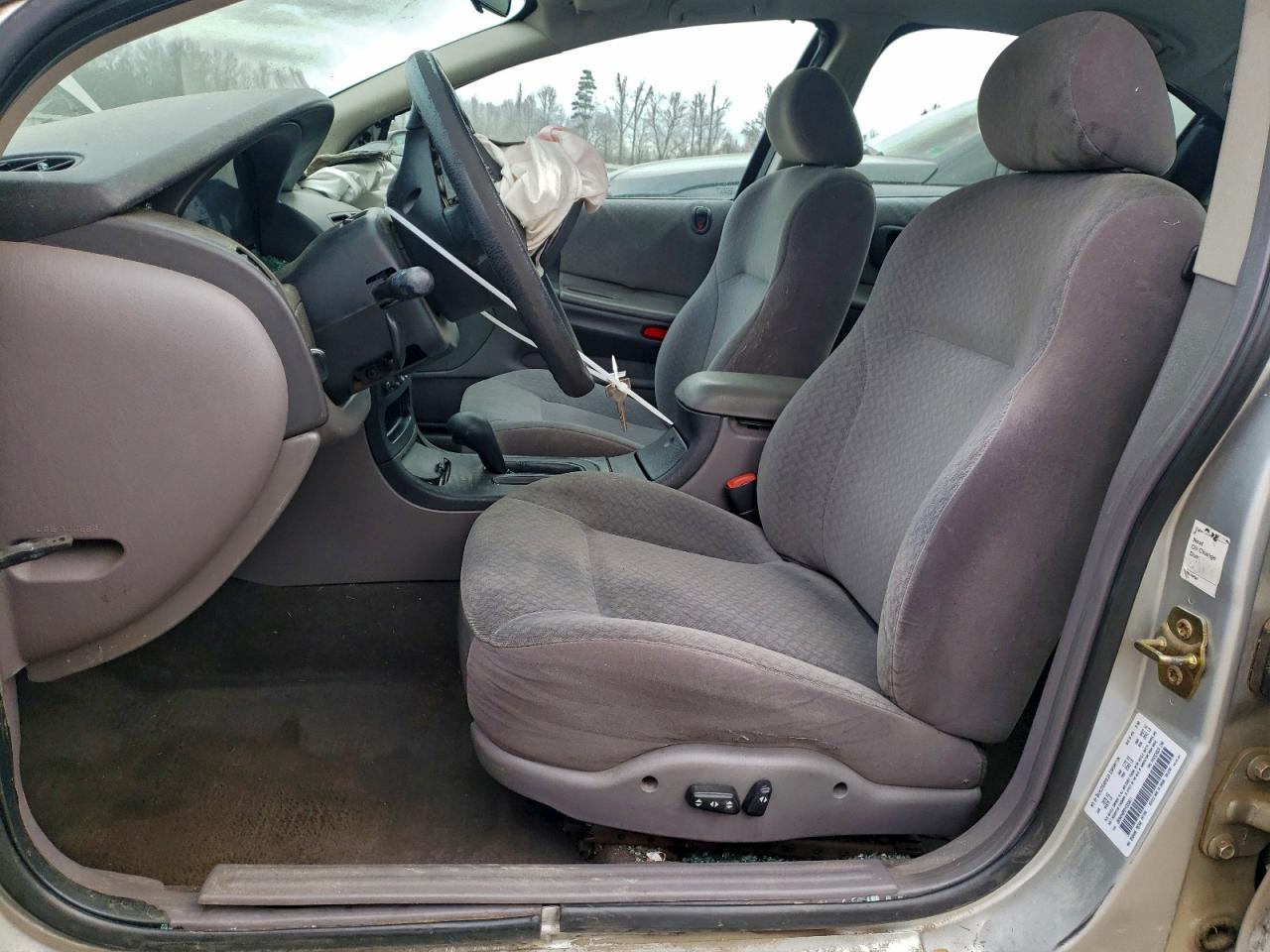 Dodge Intrepid Image 9