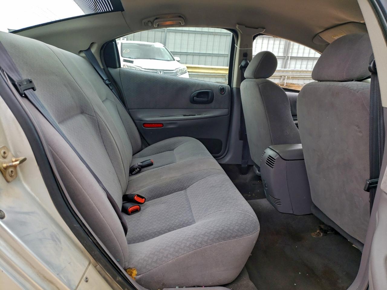 Dodge Intrepid Image 10