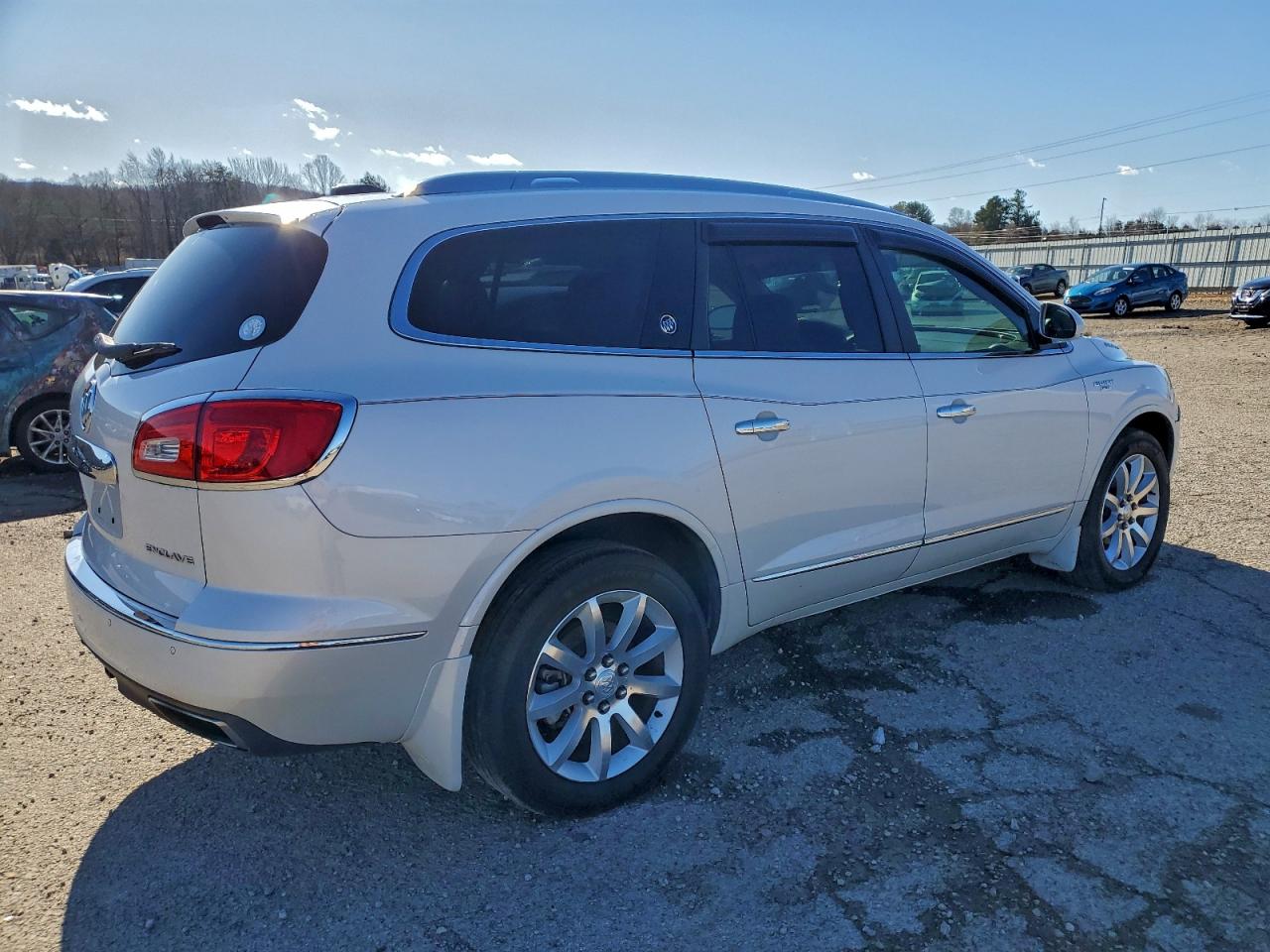 Buick Enclave Image 5