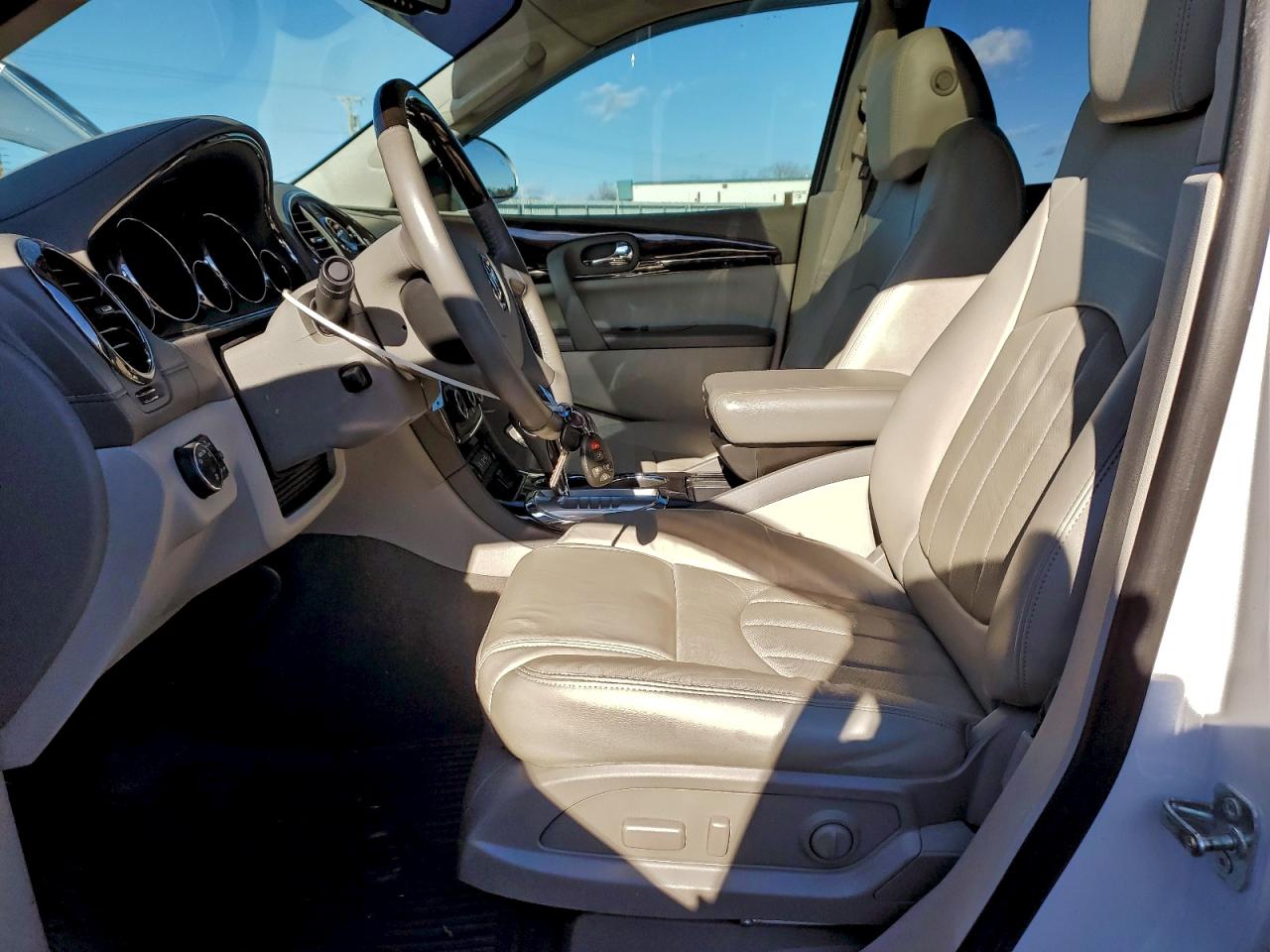 Buick Enclave Image 8