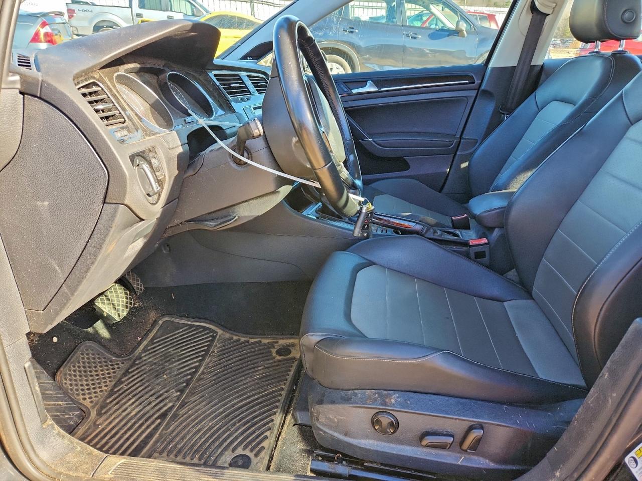 Volkswagen Golf Tdi Image 11