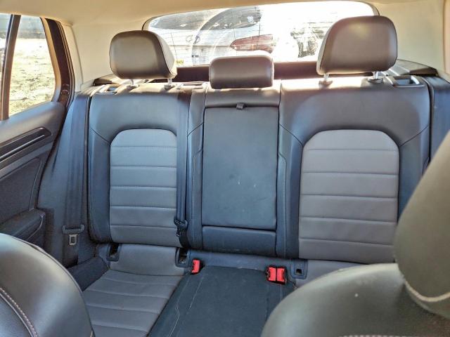 Volkswagen Golf Tdi Image 4