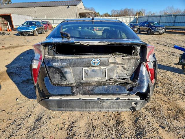 Toyota Prius Image 9