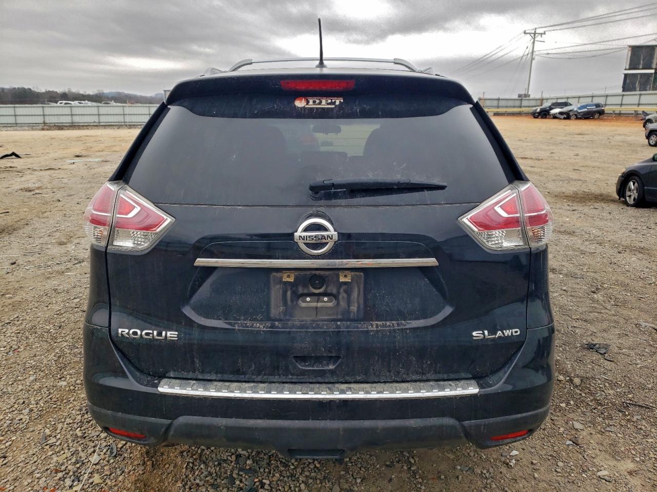 Nissan Rogue S Image 6