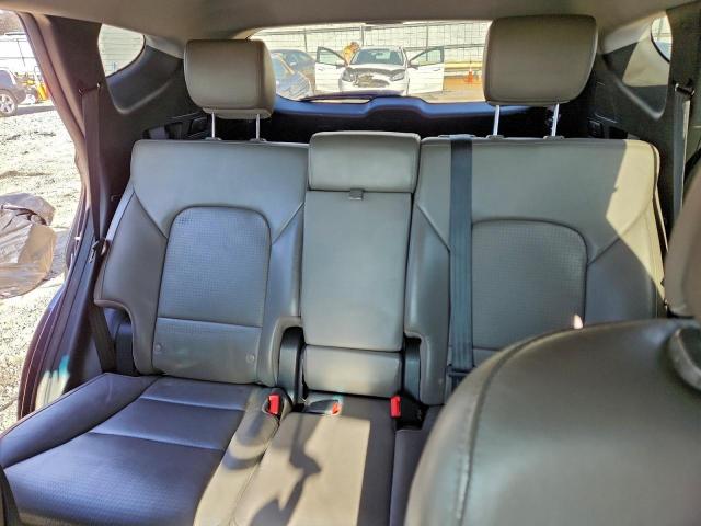 Hyundai SANTA FE Image 8