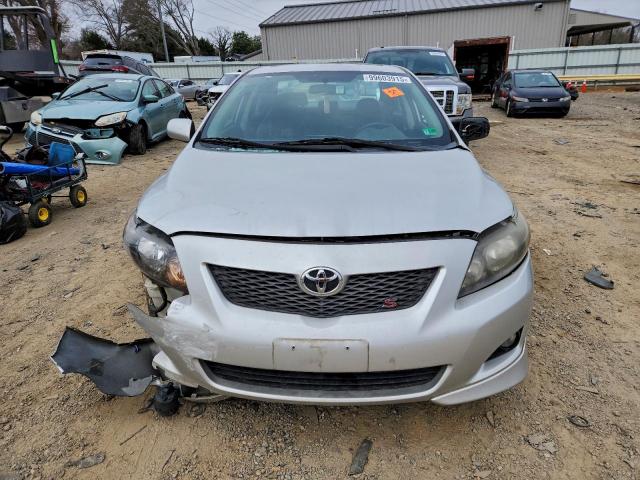 Toyota Corolla Base Image 8