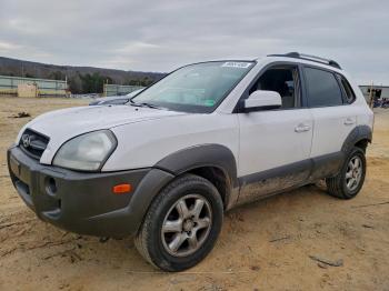  Salvage Hyundai TUCSON