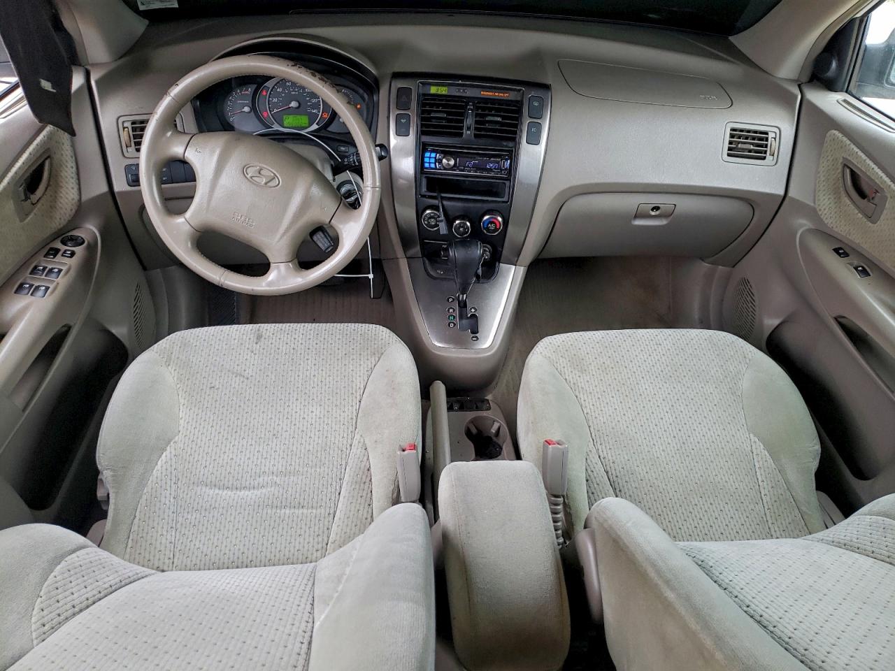 Hyundai TUCSON Gls Image 11