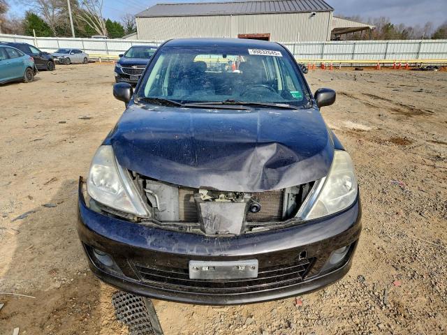 Nissan Versa S Image 3