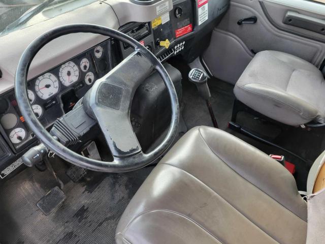 International 4000 Serie 4700 Image 5