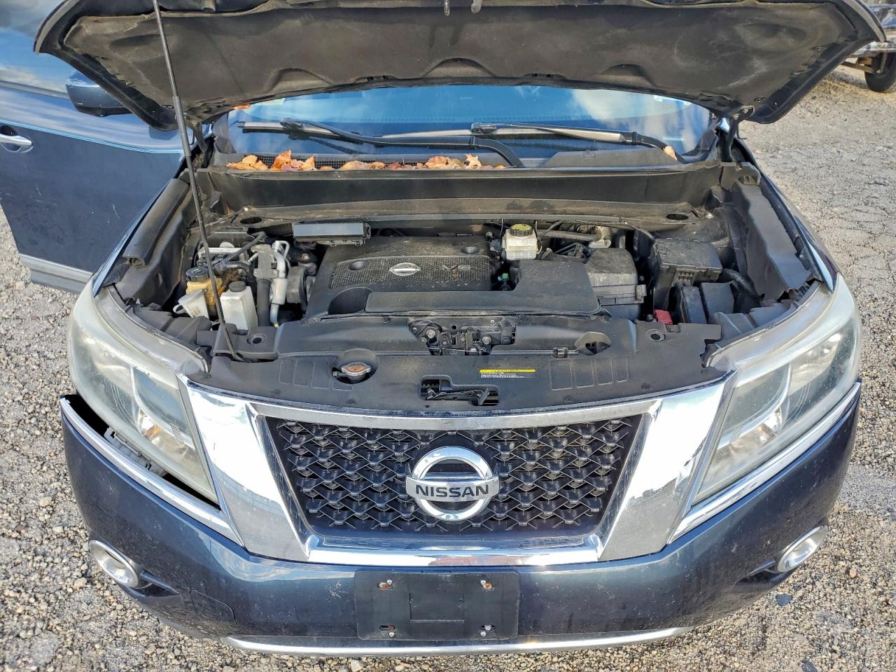 Nissan Pathfinder S Image 13