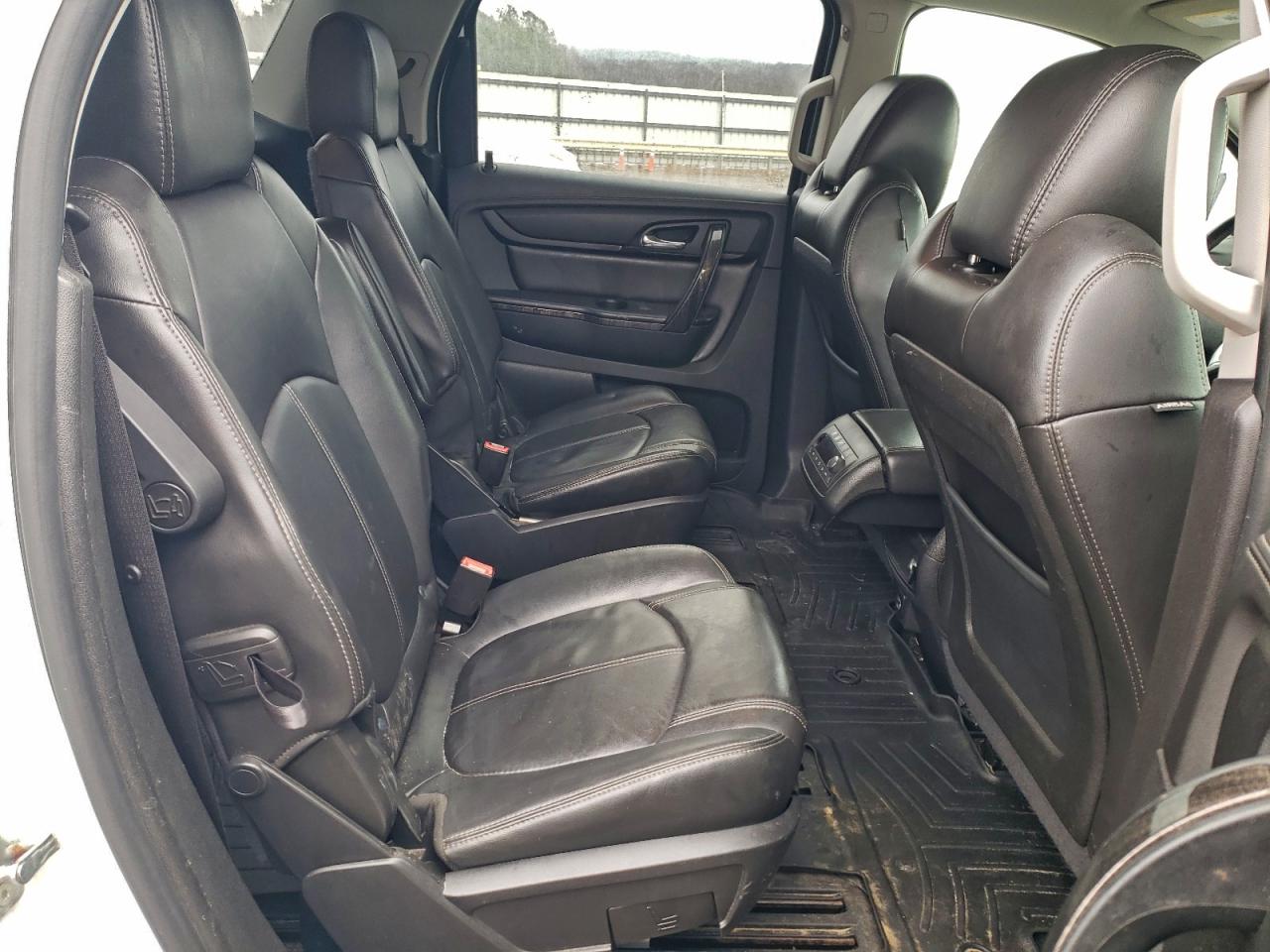 GMC Acadia Slt-2 Image 2