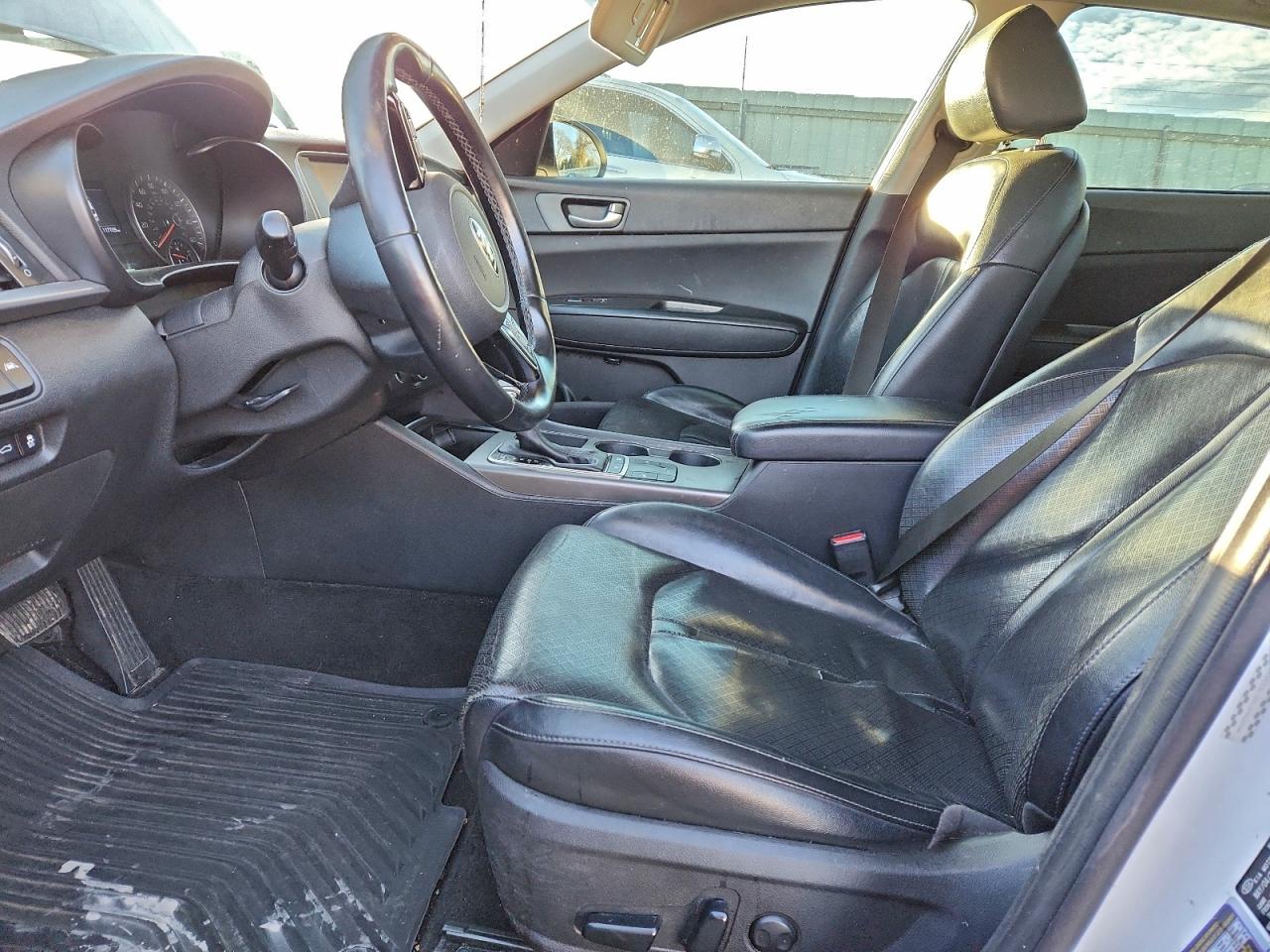 Kia Optima Lx Image 11