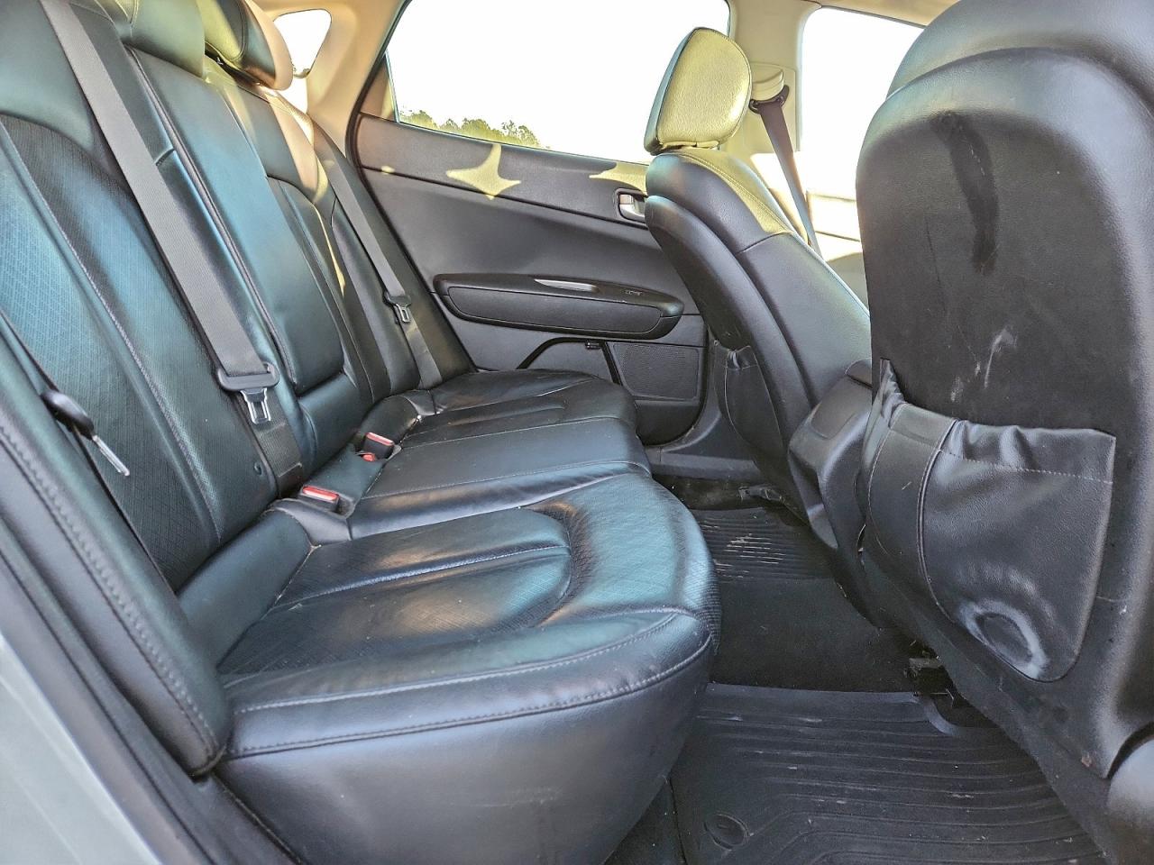 Kia Optima Lx Image 2