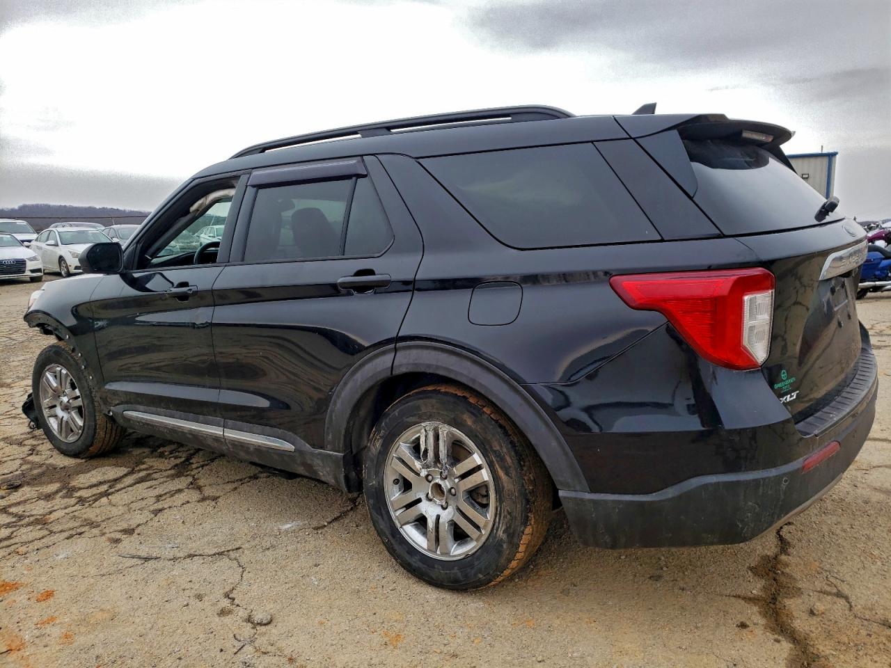 Ford Explorer Xlt Image 6