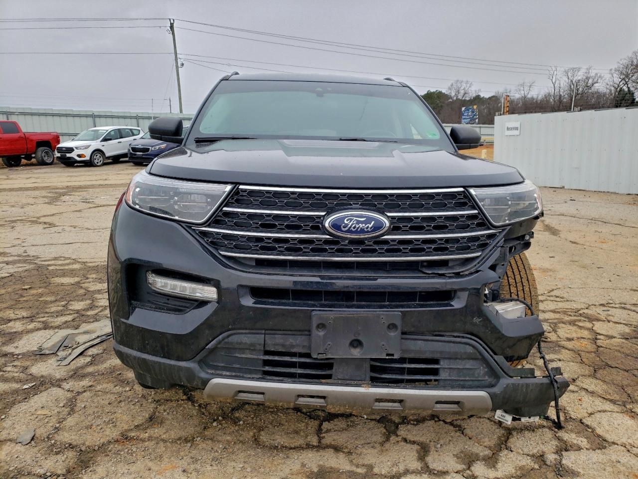 Ford Explorer Xlt Image 3