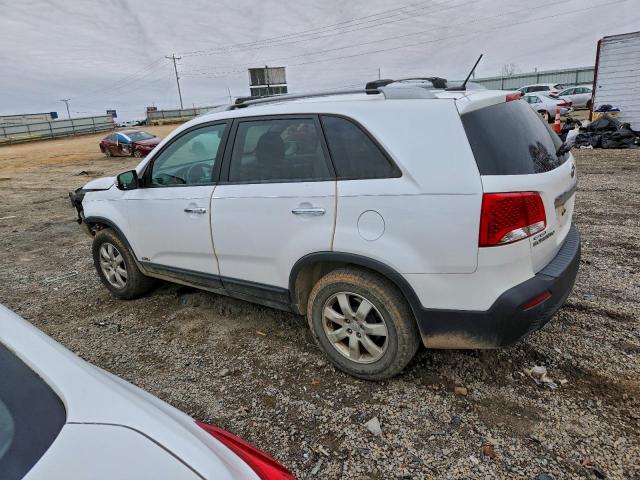 Kia Sorento Base Image 5