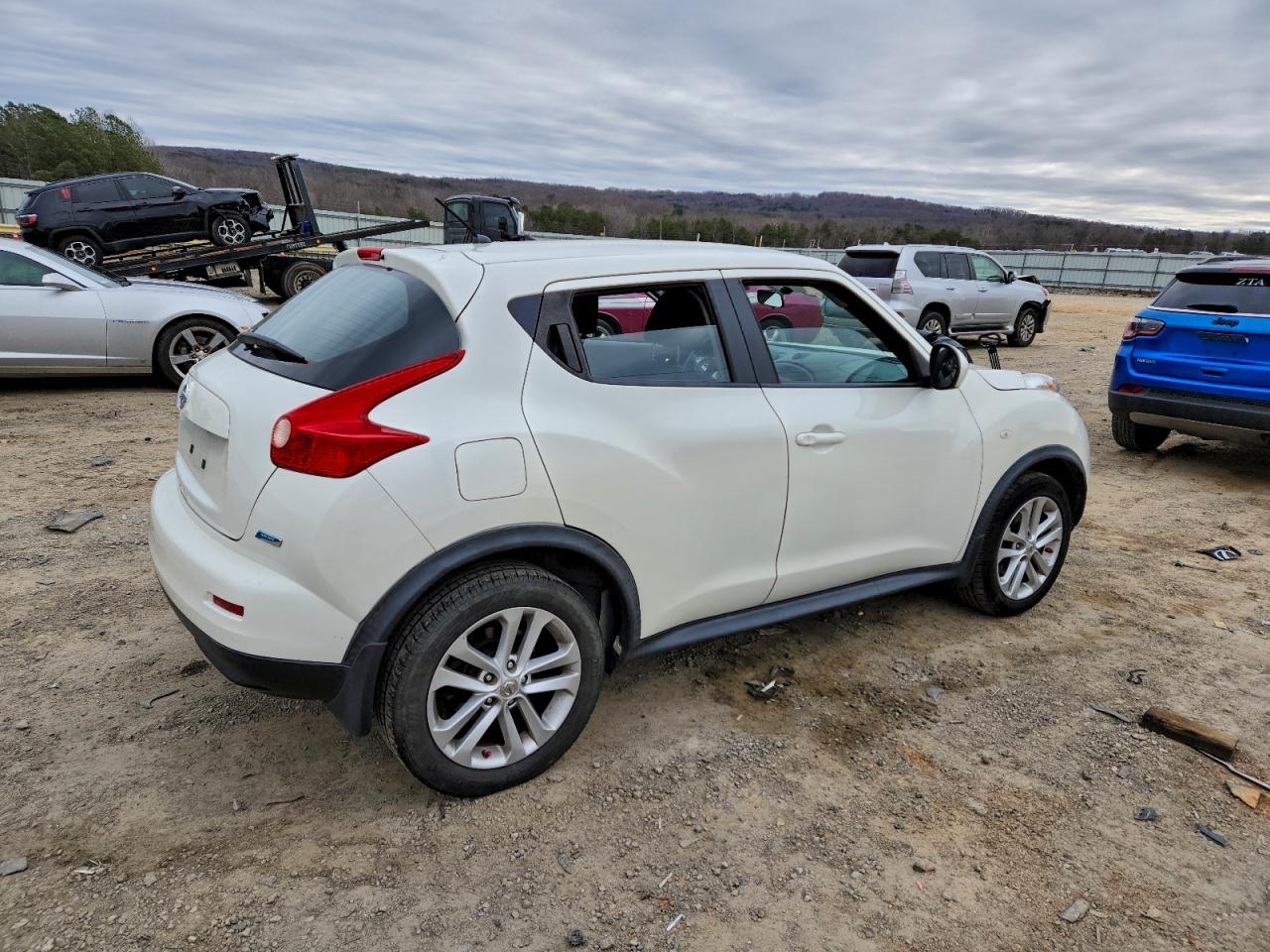 Nissan JUKE S Image 11