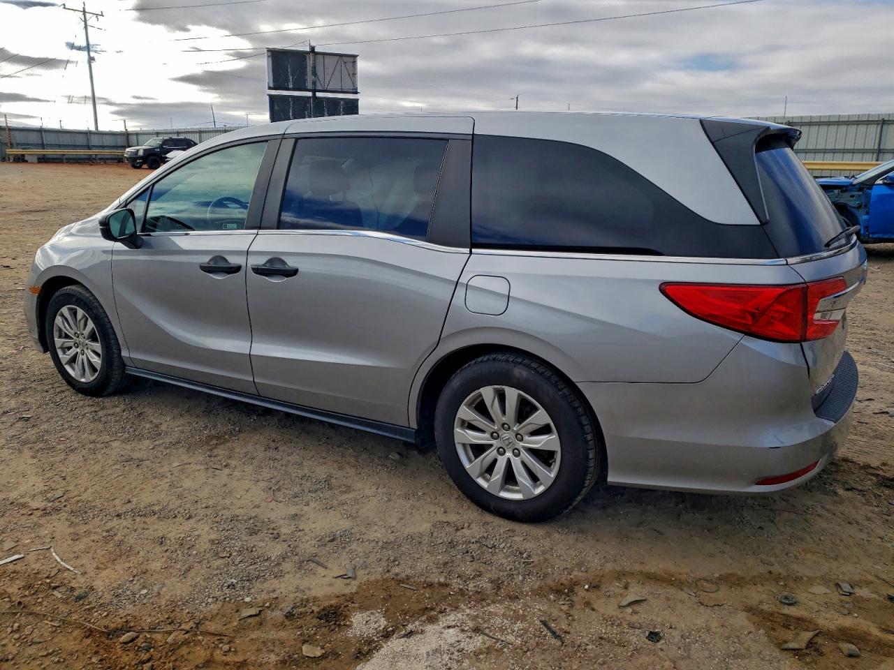 Honda Odyssey Lx Image 2