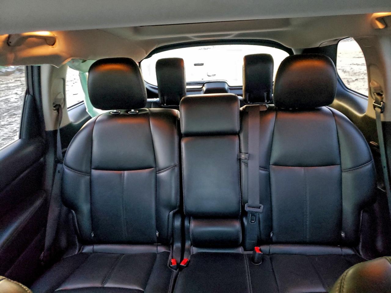 Nissan Pathfinder S Image 11