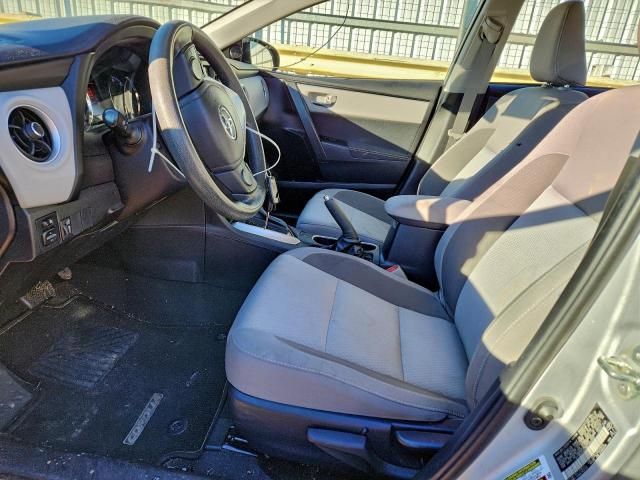 Toyota Corolla L Image 10