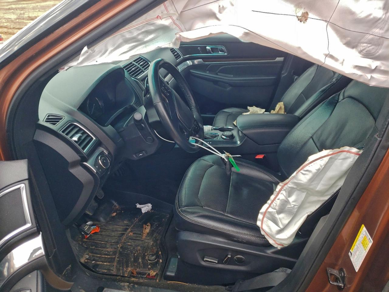 Ford Explorer Limited Image 5