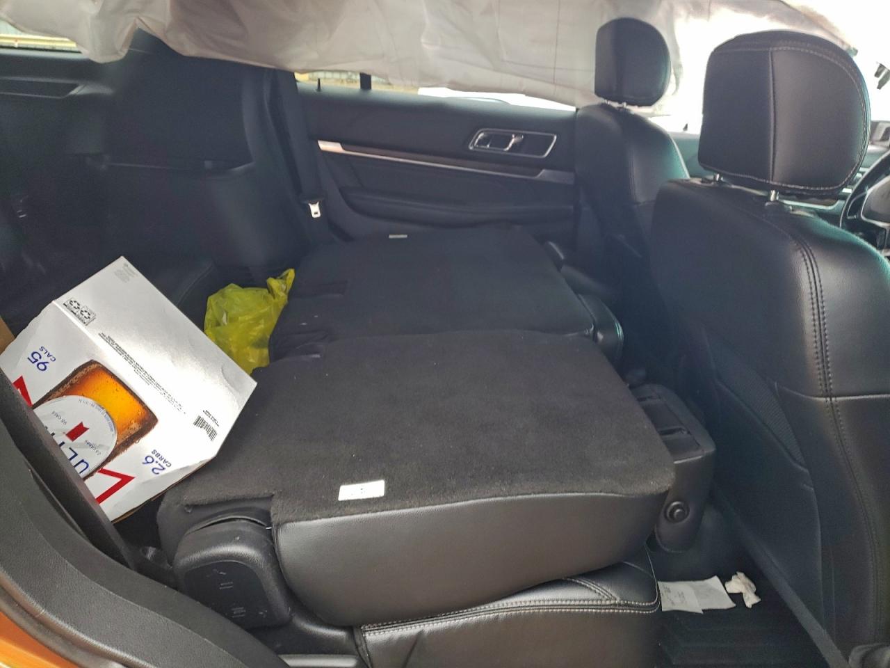 Ford Explorer Limited Image 12