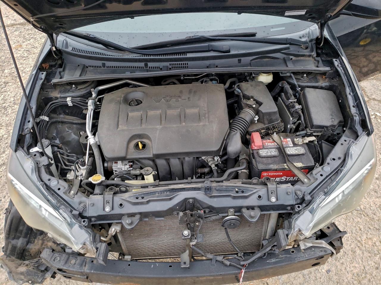 Toyota Corolla L Image 5