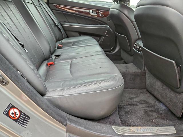 Hyundai Equus Signature Image 8