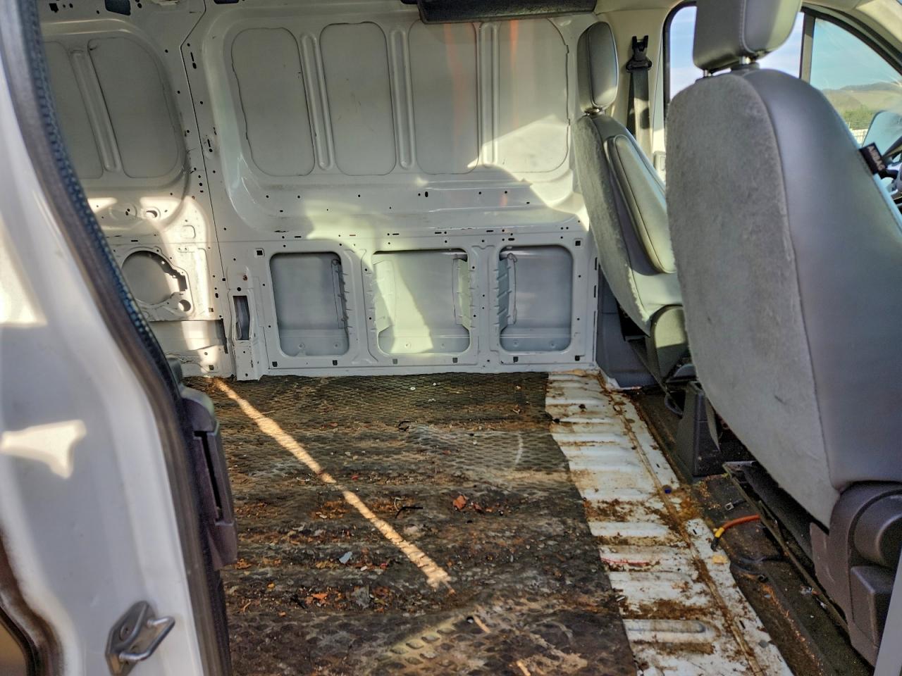 Ford Transit T-250 Image 11