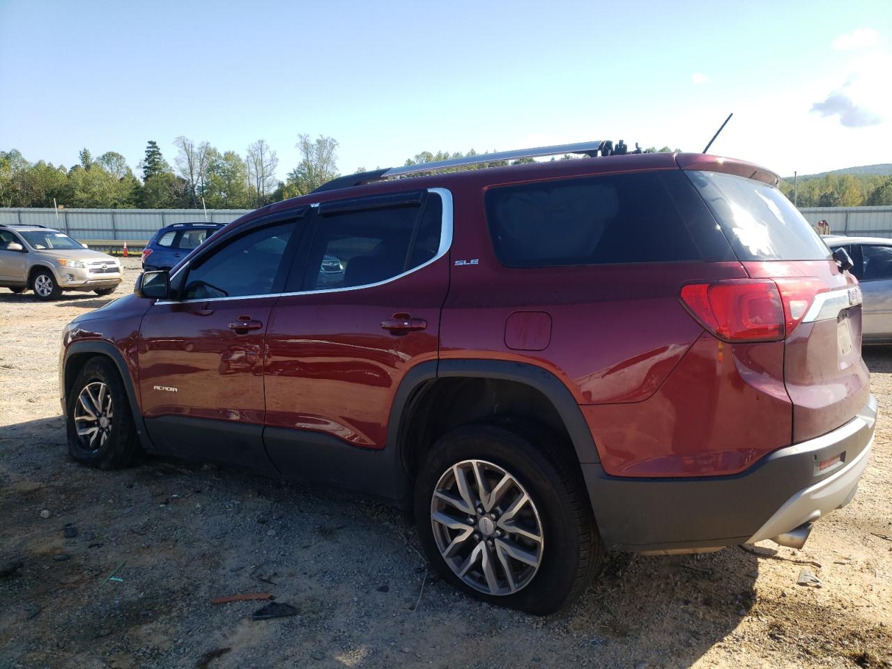 GMC Acadia Sle Image 2
