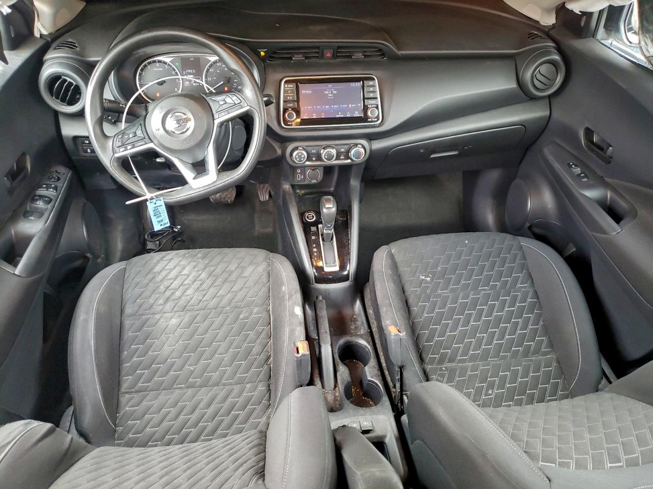 Nissan Kicks S Image 11